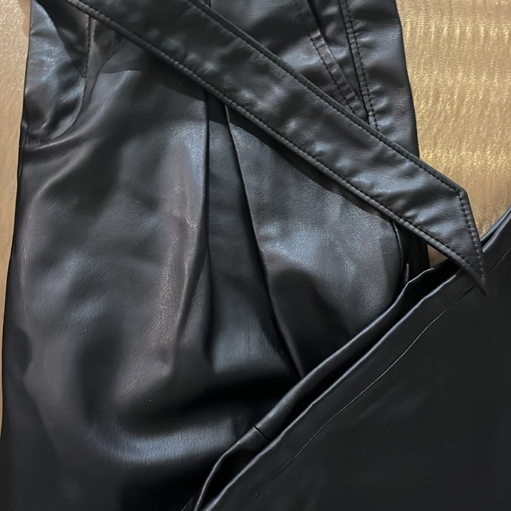 NWT Blank Nyc Paperbag Black Pants - Picture 3 of 6
